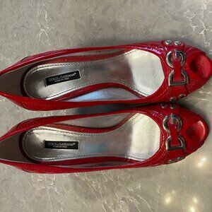 Dolce & Gabbana size 38 red pump